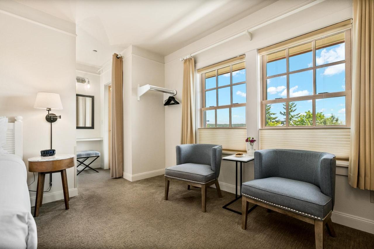 Saratoga Inn Langley Exteriér fotografie