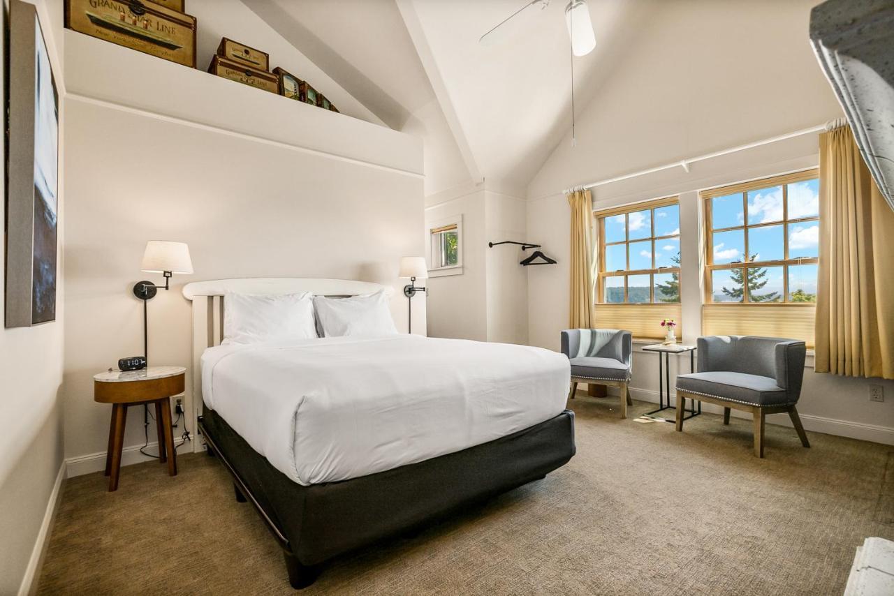 Saratoga Inn Langley Exteriér fotografie